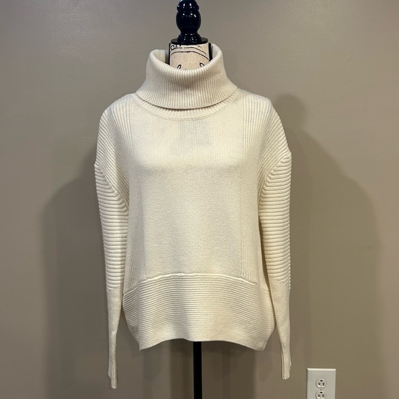 LAUREN Ralph Lauren Wool Blend Turtleneck Sweater - Picture 3 of 13